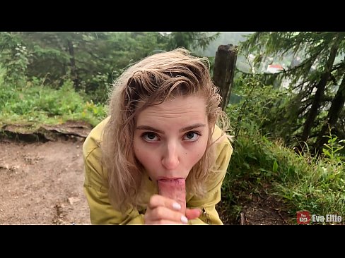 ❤️ Rapariga engole o esperma depois de um broche público - Eva Elfi Porno em porno pt.porn-mate.ru